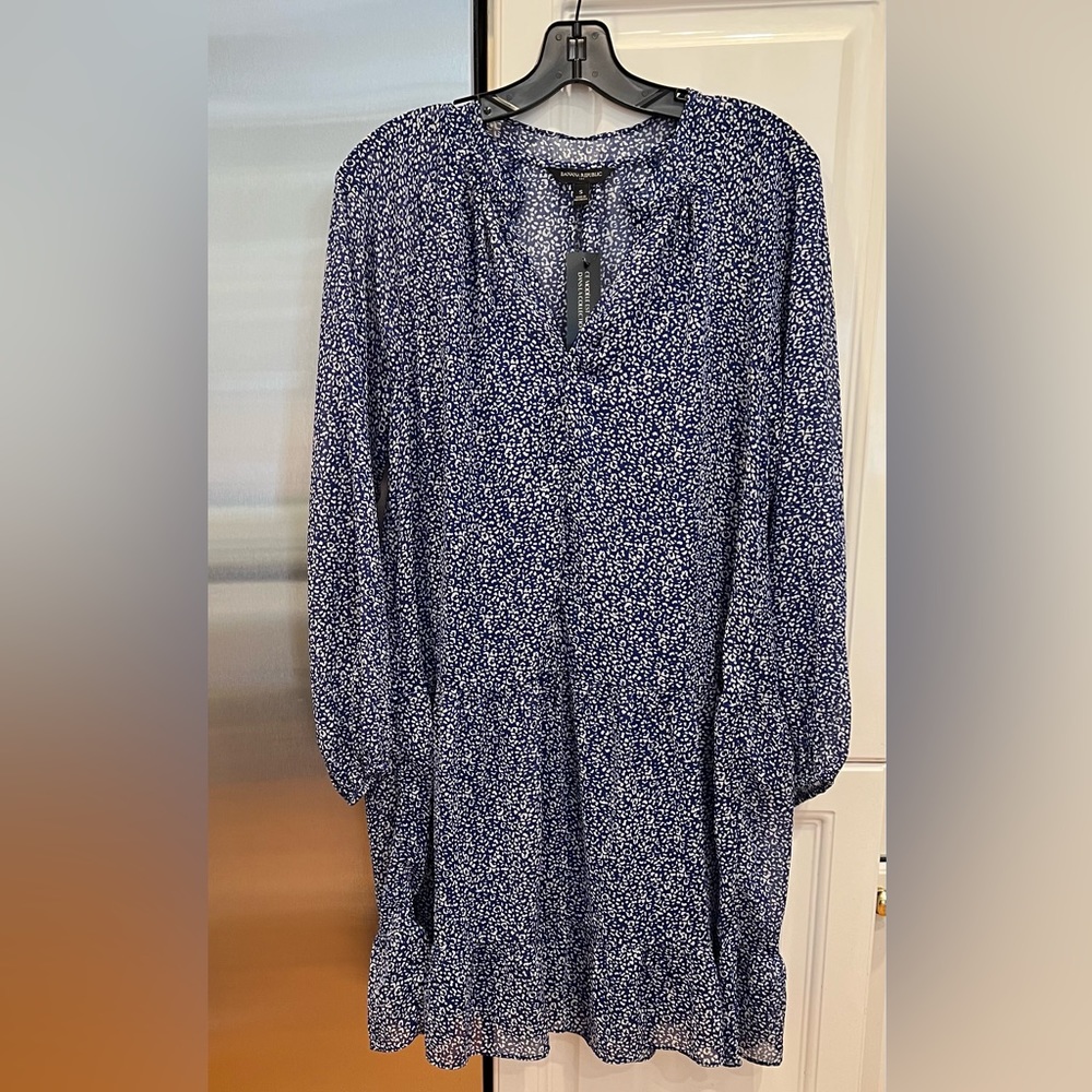 Blue & white print dress from Banana Republic. Size small. NWT